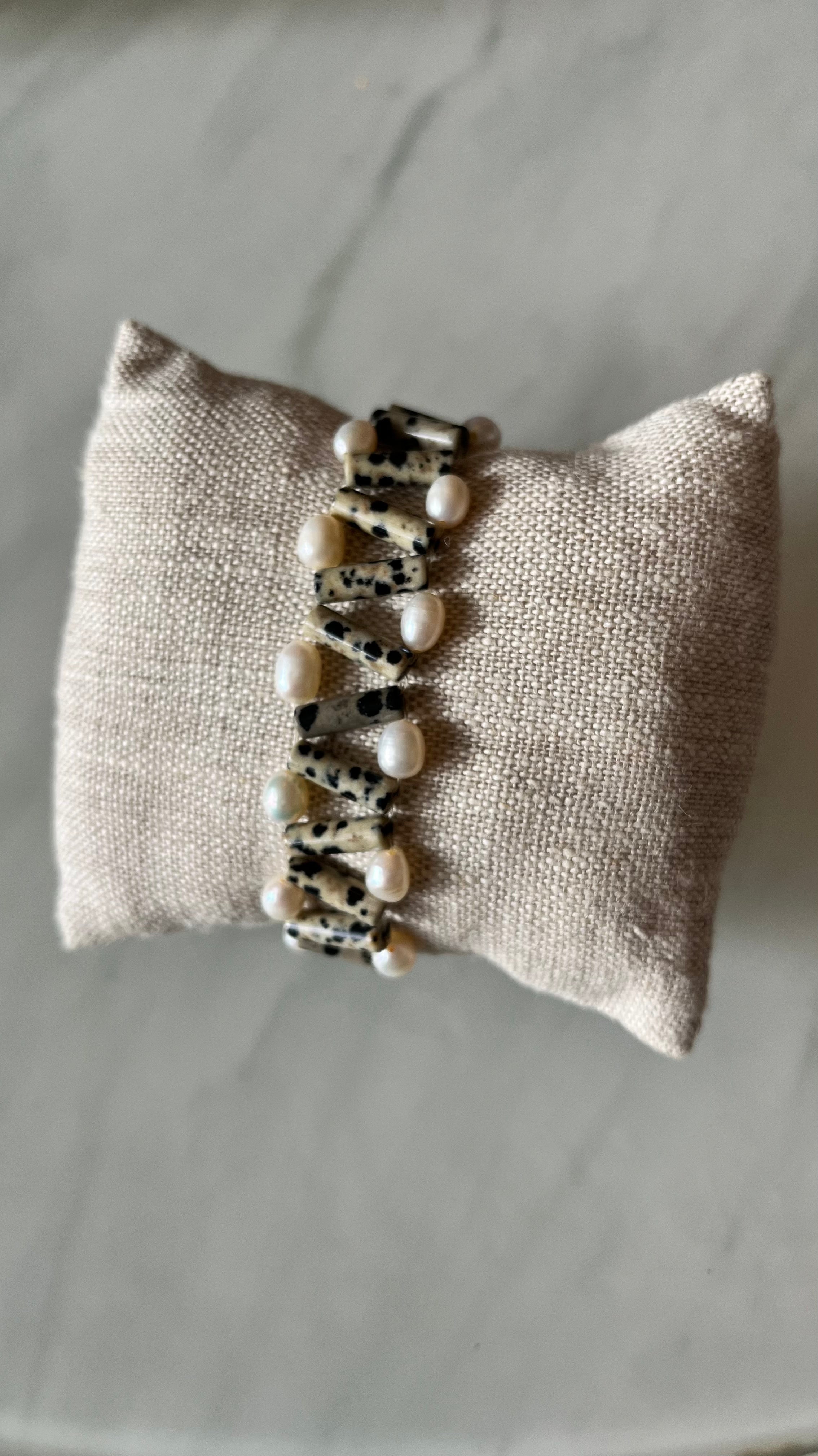 Bracelet manchette Stonehenge